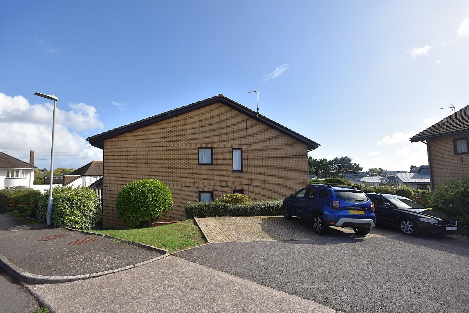 7 Heol-Y-Gaer, Barry, CF62 6UH